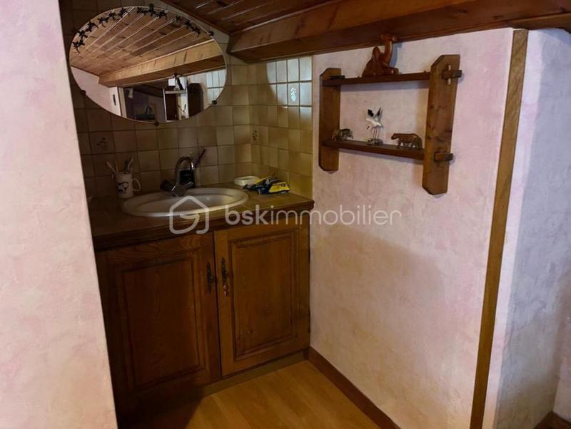 Maison - 216 m² - 7 pièces