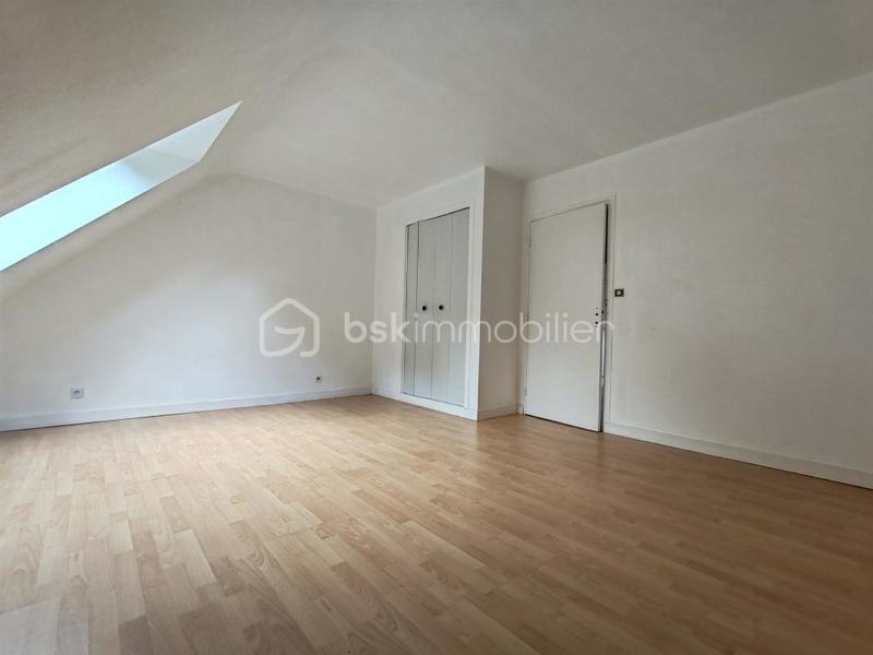 Propriété - 231 m² - 8 pièces