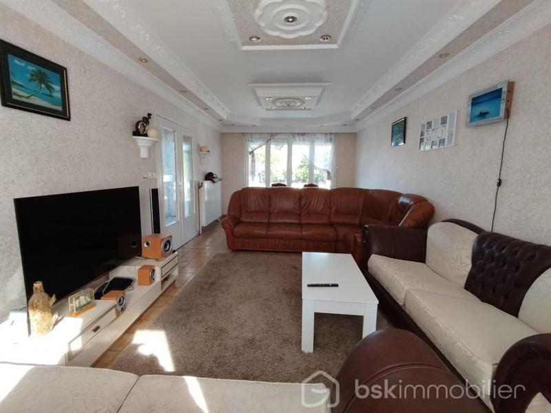 Propriété - 134 m² - 6 pièces