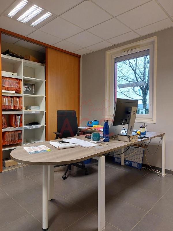 Local d'activité / Entrepôt - 530 m²