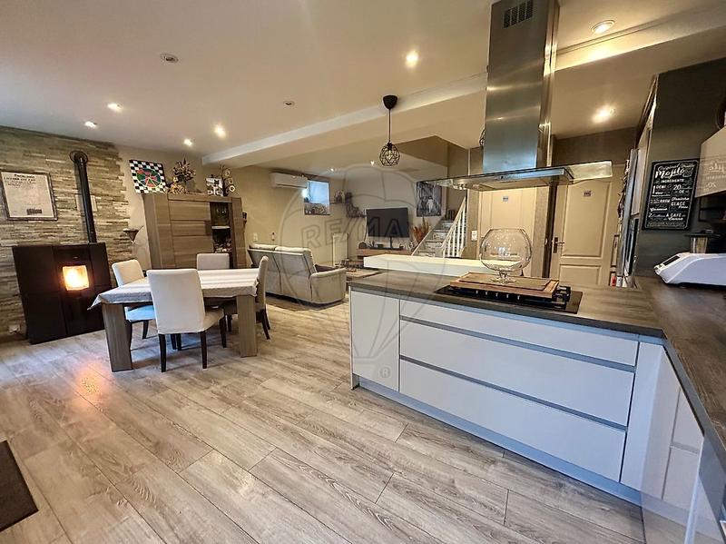 Maison de ville - 130 m² - 5 pièces