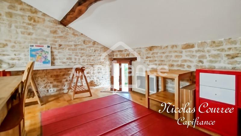 Maison - 202 m² - 5 pièces