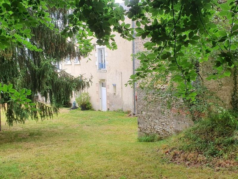 Maison - 420 m² - 10 pièces