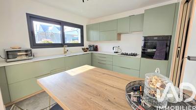 Maison - 130 m² - 7 pièces