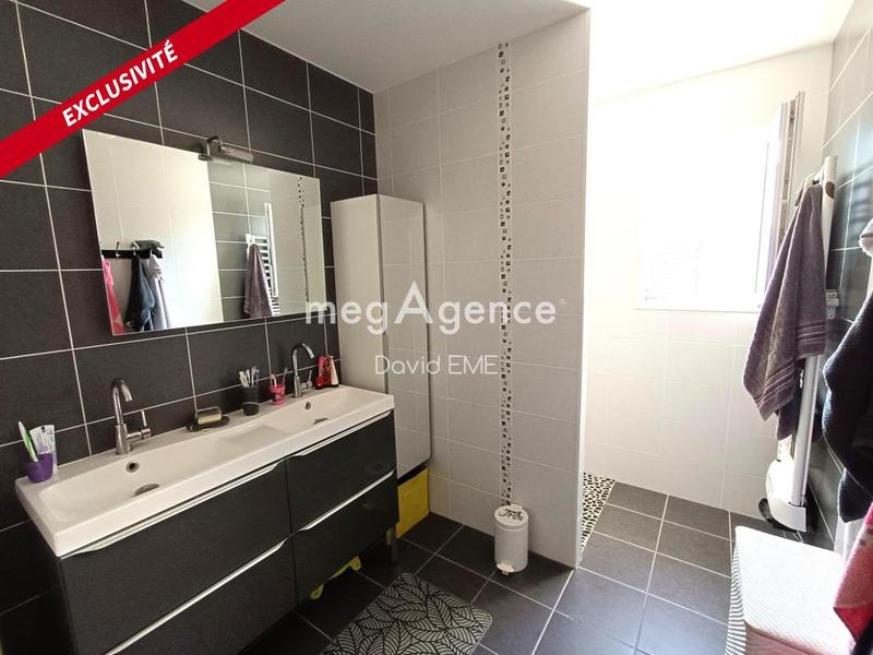 Maison traditionnelle - 145 m² - 7 pièces