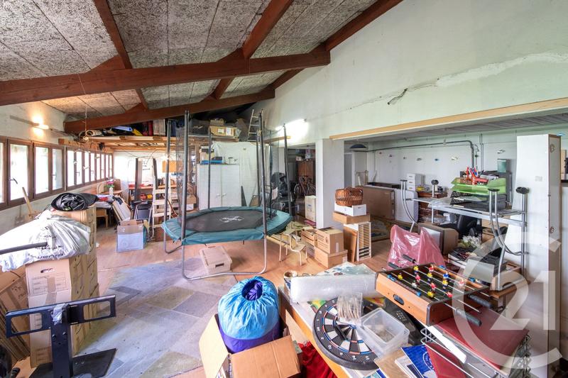 Maison - 192 m² - 7 pièces