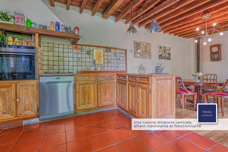 Maison ancienne - 235 m² - 7 pièces