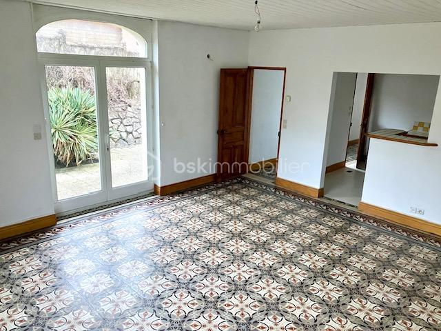 Maison - 208 m² - 4 pièces