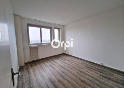 Appartement - 95 m² - 3 pièces