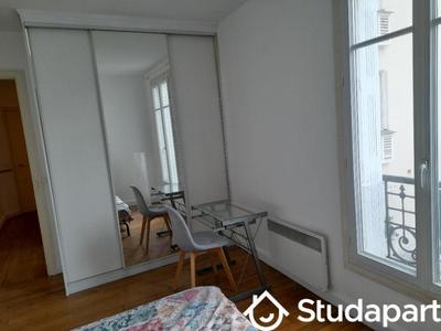 Chambre - 13 m² - 1 pièce
