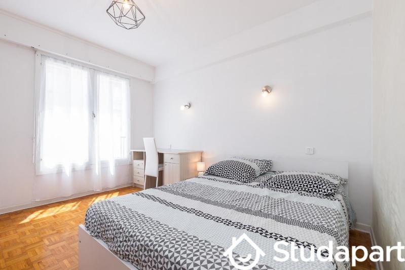 Chambre - 13 m² - 1 pièce