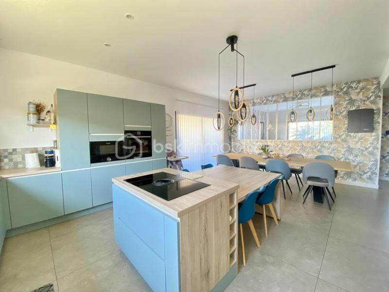 Maison - 161 m² - 7 pièces