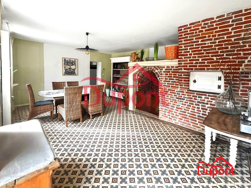 Maison - 226 m² - 8 pièces