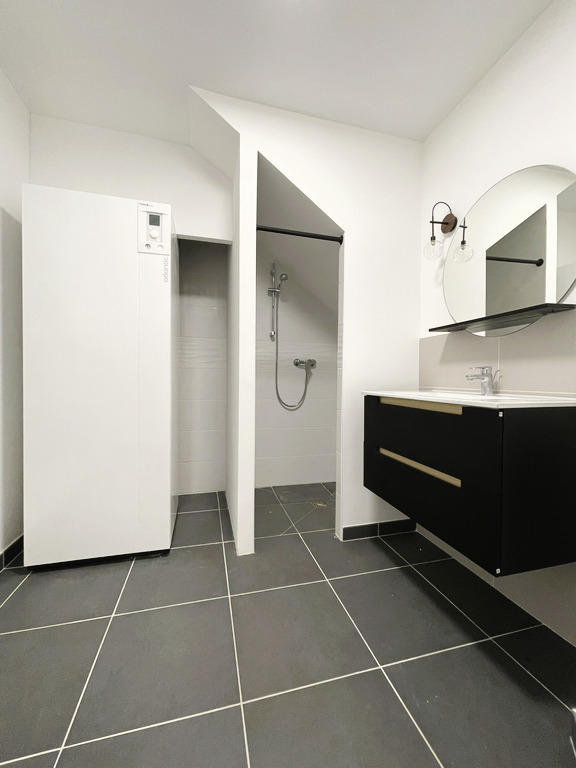 Maison - 97 m² - 5 pièces