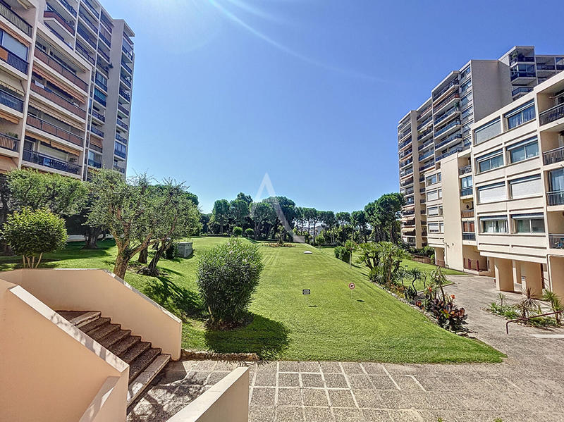 Appartement - 85 m² - 4 pièces