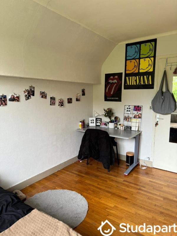 Chambre - 12 m² - 1 pièce