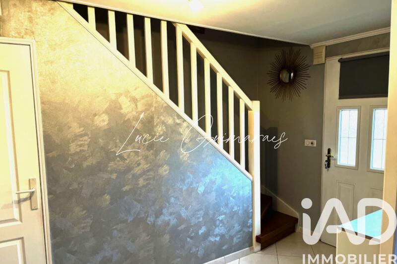 Maison - 99 m² - 6 pièces