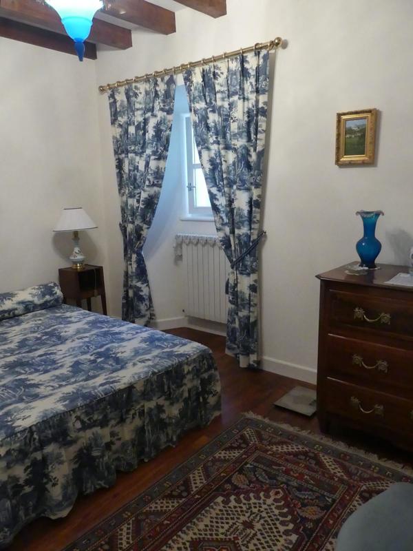 Maison - 201 m² - 8 pièces