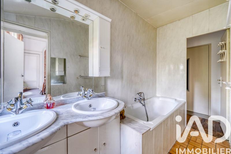 Maison - 430 m² - 13 pièces