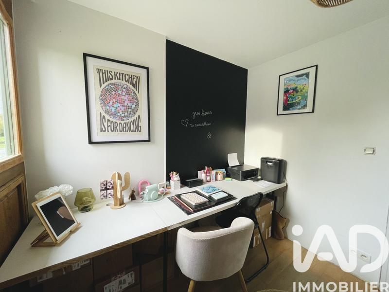 Maison - 234 m² - 8 pièces