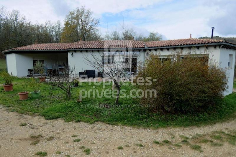 Maison - 170 m² - 5 pièces