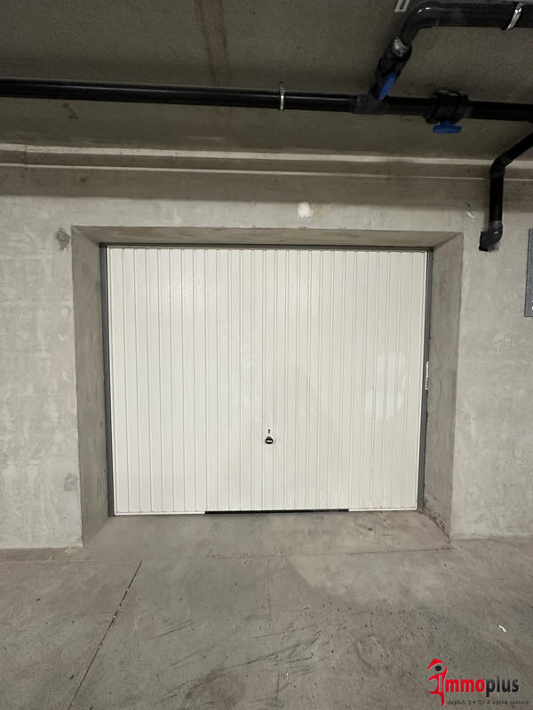 Parking / Garage - 13 m²