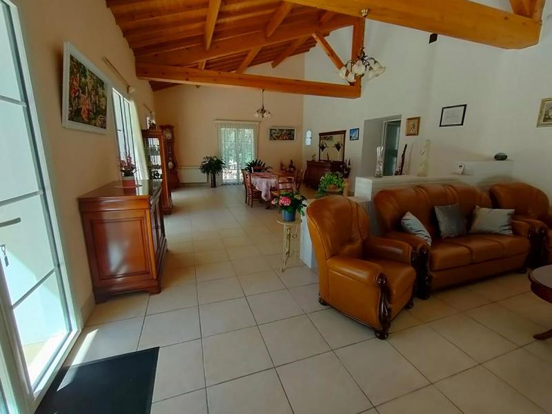 Maison - 192 m² - 6 pièces