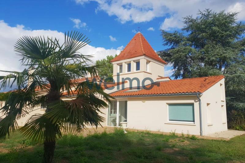 Maison - 180 m² - 6 pièces