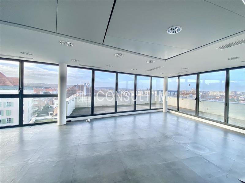 Bureau - 238 m²