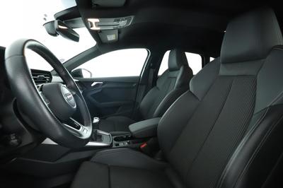 Audi A3 sportback 30 Tfsi s line 110 ch
