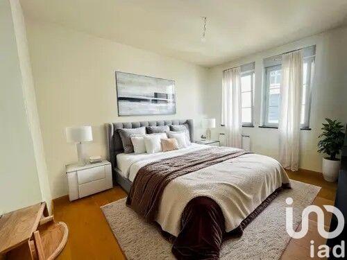 Loft - 213 m² - 5 pièces