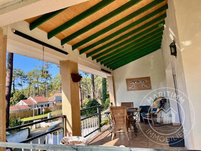 Maison traditionnelle - 149 m² - 7 pièces