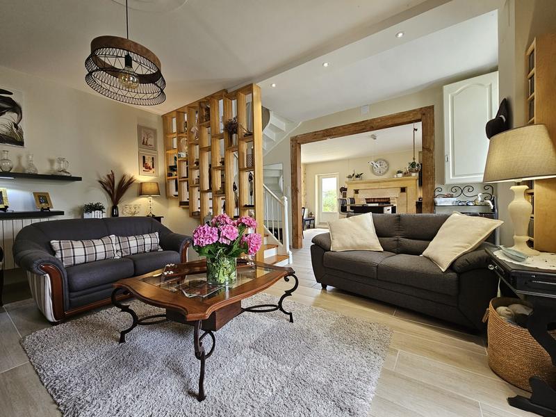 Maison traditionnelle - 134 m² - 6 pièces