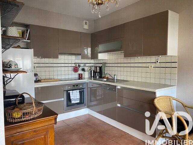 Appartement - 80 m² - 3 pièces