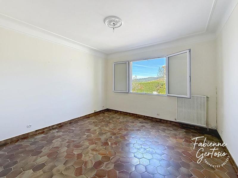 Maison - 146 m² - 6 pièces