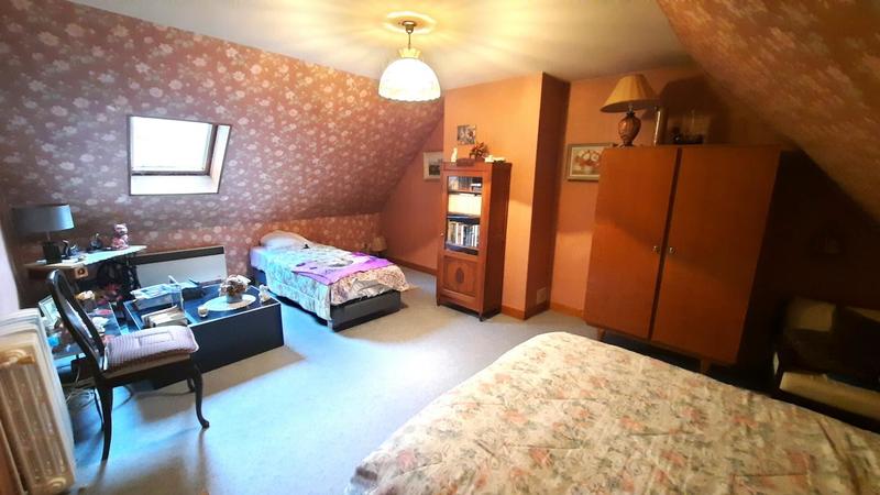 Maison - 104 m² - 4 pièces