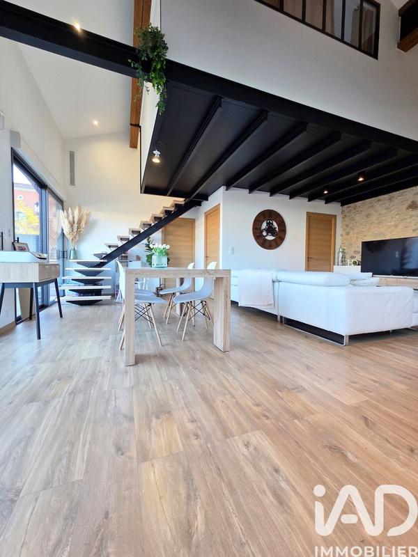 Maison - 102 m² - 4 pièces