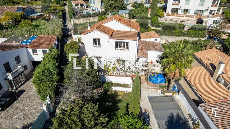 Appartement - 82 m² - 3 pièces