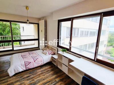 Appartement - 103 m² - 6 pièces