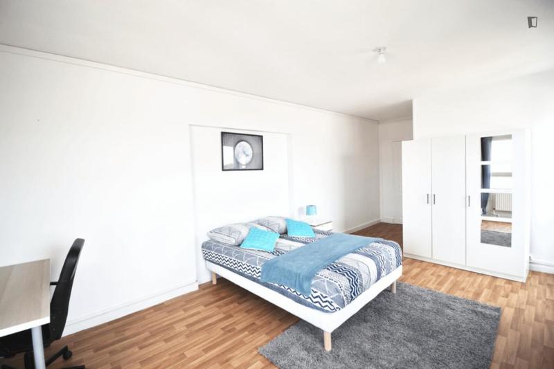 Chambre - 22 m² - 4 pièces