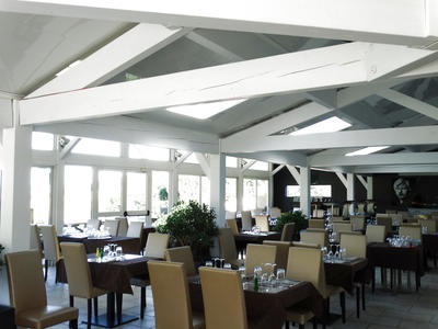 Local commercial - 1 200 m²