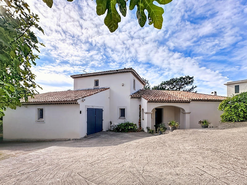 Maison - 147 m² - 4 pièces