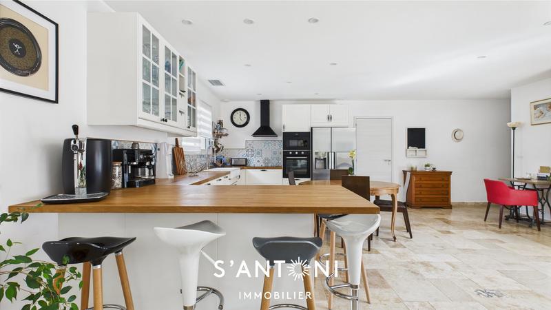 Maison - 135 m² - 5 pièces