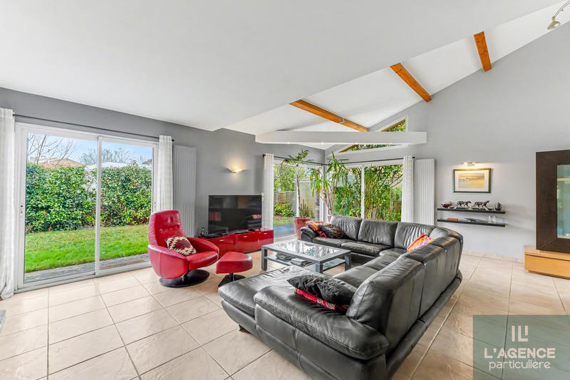 Maison - 176 m² - 6 pièces