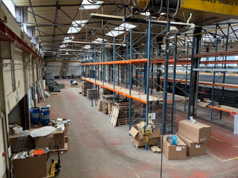 Local d'activité / Entrepôt - 2 000 m²