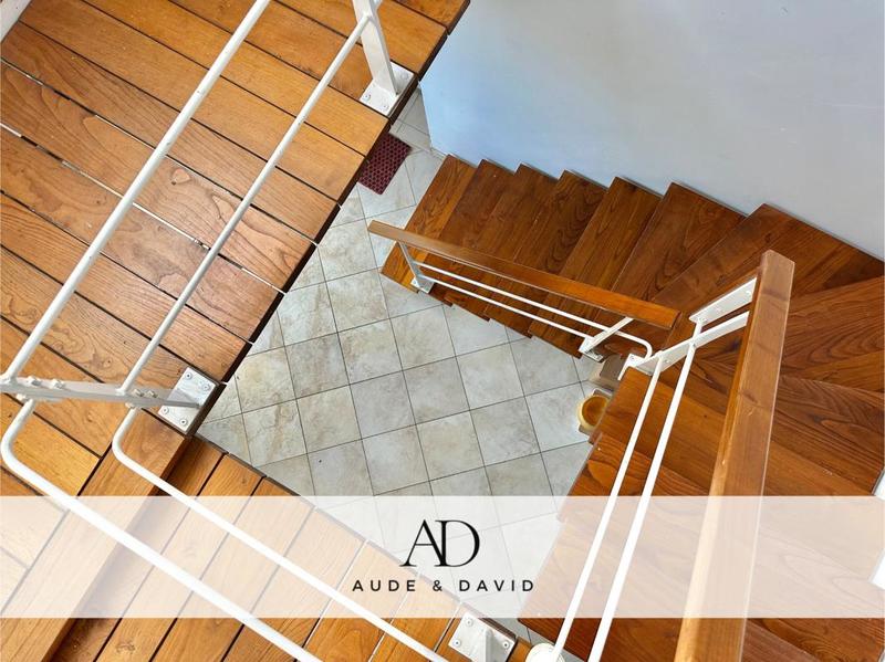 Maison - 230 m² - 8 pièces