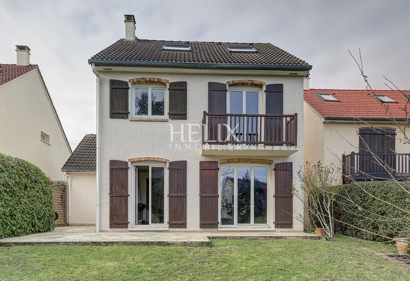 Maison - 141 m² - 7 pièces