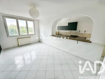 Appartement - 64 m² - 4 pièces