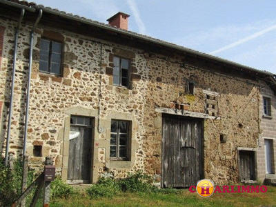 Maison traditionnelle - 80 m² - 2 pièces