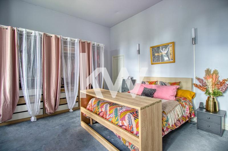 Maison de maîtres - 378 m² - 10 pièces